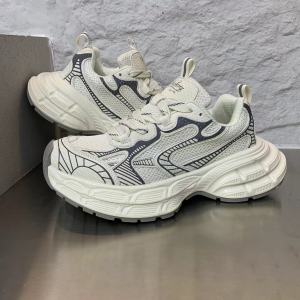 Fall 2025 Mens Dad Shoes Fashionable Thick Bottom Heightening Casual Sports Shoes Breathable Low Top Cotton Fabric Laces