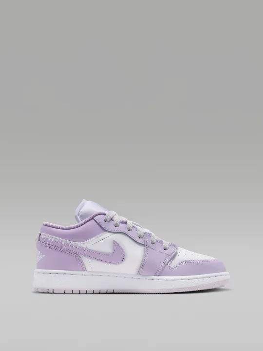 Nike%20%7C%20Gi%C3%A0y%20Th%E1%BB%83%20Thao%20%C4%90%E1%BA%BF%20Th%E1%BA%A5p%20Ch%E1%BB%91ng%20Tr%C6%B0%E1%BB%A3t%20B%E1%BB%81n%20-%20Image%203