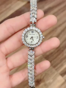 Đồng hồ nữ AnBShop Royal R2033 dây thép điểm nhấn bông hoa hồng trên mặt - lắc tay - nạm đá sang chảnh - size 20mm