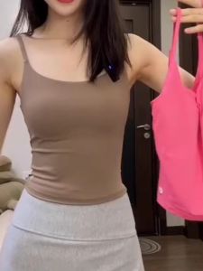 เสื้อกั๊กโยคะเซ็กซี่ U สไตล์ใหญ่ ฤดูร้อน ใหม่ ฟิตเนส สายเดี่ยว ความรู้สึกเปลือยเปล่า ผิวถึงผิว ยืดหยุ่น เสื้อผ้ากีฬาสำหรับผู้หญิง