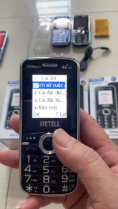 Điện thoại bàn phím Viettel G588Pro - Fami 20 Dành cho Người già cao tuổi Sóng 4G 2sim - Màn 2.0