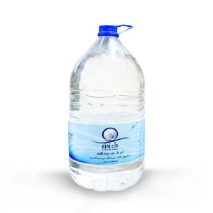 Air zam zam 5 liter tanpa campuran segel utuh. Air zam zam jerigen