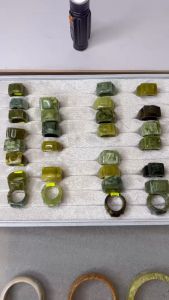 Nhẫn cẩm thạch liền khối mặt vuông cho Nam của XƯỞNG CHẾ TÁC ĐÁ PHONG THỦY MỸ NGHỆ AN AN