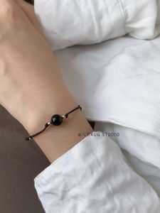 Natural Crystal Strawberries Weaving Bracelet Womens Style Simple Student Best Friend Sweet Pattern Jewelry Fashion Accessories