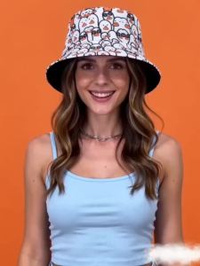 Fashionable White Bucket Hat Foldable Sun Protection Hat Suitable for Outdoor Activities Multifunctional Fishermans Hat for Both Men and Women Ideal for Summer Travel and Beach Adventures