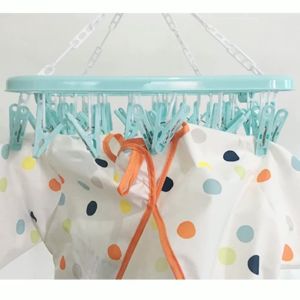 Móc Phơi Đồ 32 Kẹp Nhựa Vuông Gấp Gọn - Treo Tất Đồ Lót Khăn Đồ Sơ Sinh Tiện Lợi 32X32X23cm