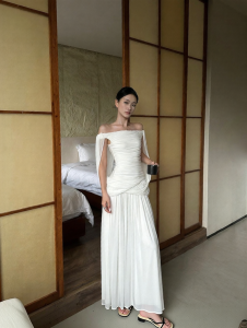 VENUIE | Stylish White One-shoulder Fitted Elegant Dress