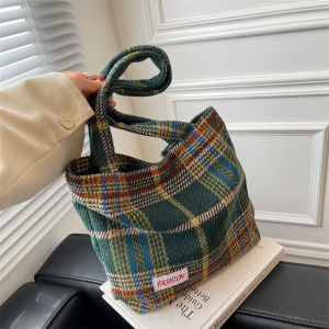 กระเป๋าผ้าใบกำมะหยี่เนื้อเนียนเนียนสไตล์เกาหลีสำหรับฤดูร้อน กระเป๋าสะพายไหล่ข้างเดียวสำหรับผู้หญิง กระเป๋าถือแบบลำลองขนาดกลาง กระเป๋าถือแบบอเนกประสงค์