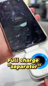 140W Smart Digital Display Charger Auto Stop When Full Multi-Protection Separator for MacBook Pro iPad Galaxy USB-C Devices
