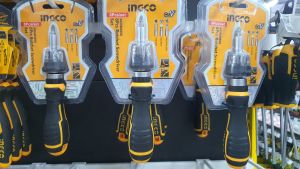 ชุดไขควงด้ามฟรีเปลี่ยนหัวได้ 8 ชิ้น