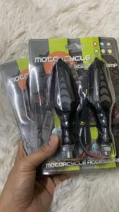 ไฟเลี้ยวแต่งLED ไฟวิ่ง หน้าเหลือง-หลังฟ้า (สินค้าพร้อมส่งจากไทย) ไฟมอเตอร์ไซค์ ไฟวิ่ง ไฟหรี่กันน้ำ ไฟเลี้ยว(0355)