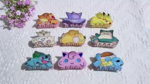 Bandai | Kawaii Pokémon Hoạt Hình Anime Acrylic Vuốt Tóc Kẹp Cho Bé Gái Anime Người Hâm Mộ Đảng Phụ Kiện Tóc Hình Học Trang Trí