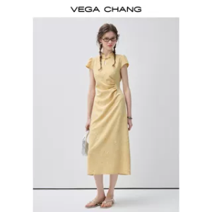 VEGA CHANG | Đầm Qipao Màu Vàng Nhạt Phong Cách Trung Quốc Mới Elegance