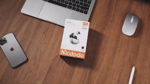 Mcdodo HP-8221 6Hrs Playtime 5.4 AI Translate Wireless Earbuds