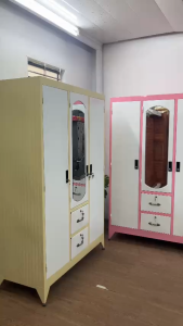 Tủ sắt đựng quần áo 3 cánh màu xanh lá tủ sắt giá rẻ 2 cánh có khóa nhiều màu.