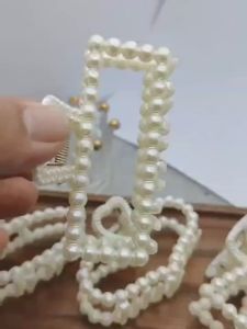 กิ๊บ กิ๊บติดผม ไข่มุก กิ๊บหนีบผม แฟชั่นเกาหลี กิ๊ฟไข่มุก กิ๊บติดผมเกาหลี กิ๊ฟหนีบผม สไตล์เรียบง่าย กิ๊บติดผมผู้หญิง Korean Fashion Grab Clip HZ130