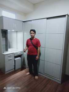 Lemari Pakaian Sleding Mirror Perpaduan Meja Rias Leter L Sudut