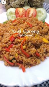 Pronas Bumbu Nasi Goreng dengan Kornet Daging Sapi 110 gr
