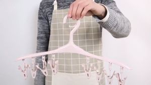 Móc phơi tất - phơi đồ lót móc treo 8 kẹp chống bay