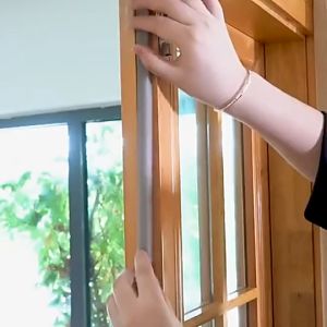 200CM Sealing Strip Door And Window Sealing Strip Foam Lifting Sound Insulation And Insect Repellent