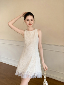 XXNING | Đầm Voan Thêu Phong Cách Pháp Không Tay