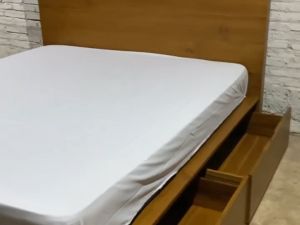 Tempat Tidur Model Minimalis Bahan Kayu Jati Dilengkapi Dengan Penyimpanan Laci Furniture Jepara