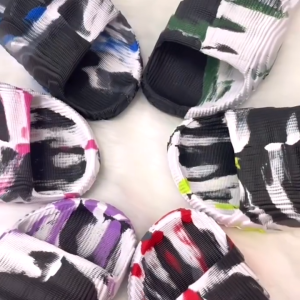 Dép nam nữ quai ngang loang màu vân gỗ chống trơn trượt chất liệu cao su dẻo đúc nguyên khối nhẹ