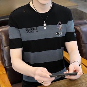 เสื้อยืดแขนสั้นผ้าไหมน้ำแข็งลายทางฤดูร้อน เสื้อยืดคอกลมทรงสลิมฟิตสำหรับผู้ชาย เสื้อผ้าทำงานสไตล์ลำลอง