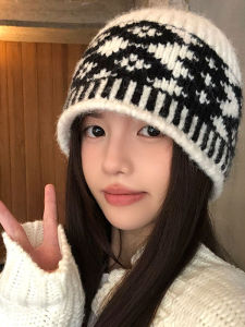 Retro Diamond Grid Knitted Woolen Cap Womens Autumn Winter Warmth Cold Proof Head Cover No Brim Knit Hat Casual Style