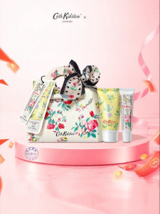 Cath Kidston | Bộ Quà Tặng Túi Xách Clutch In Hoa Thời Trang Kem Dưỡng Tay và Son Dưỡng Môi