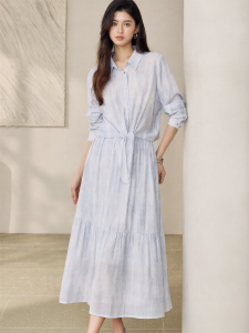 Roey s house | Elegant Suit