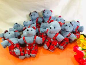 พวงกุญแจตุ๊กตาหมี สูง 15 เซนติเมตร ของฝากของชำร่วย พกห้อยติดกระเป๋า