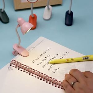 Đèn học mini chụp tròn đế kẹp uốn gập tiện lợi Đèn mini để bàn chân đế kẹp Đèn trưng bày mô hình figure mini