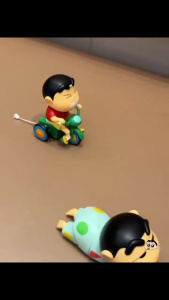 Crayon Shin-chan Crawling Toy 蜡笔小新爬行玩具 Mainan Bayi Merangkak Comel Baby Children Cute Dynamic Clockwork Creative Fun