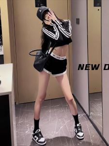 เสื้อฮู้ดสีดำสไตล์อเมริกัน สำหรับผู้หญิง ทรงสลิมฟิต ดีเทลแถบ 3 ข้าง สำหรับใส่ชั้นใน เสื้อผ้าทำงาน ฤดูใบไม้ผลิและฤดูใบไม้ร่วง