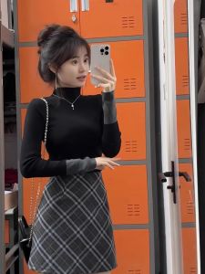 HUOLISI | Semi-high Collar Color-block Knit Sweater