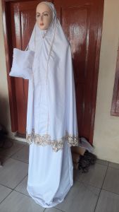 Mukenah dewasa jumbo bahan katun mikro renda tile akar lebar 15cm harga ecer satuan