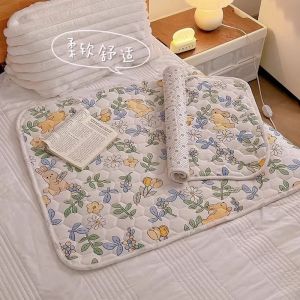 Washable Mattress Urine Mat for Baby Cute Cartoon Bed Protective Cover for Womens Menstrual Period Mattress