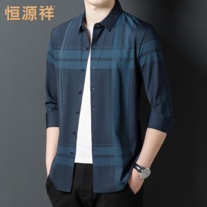 เสื้อเชิ้ตแขนยาวลายทางสีแดงเข้มสำหรับผู้ชาย ทรงหลวม ทรงปกติ แฟชั่นฤดูใบไม้ร่วง ผ้าไนลอนผสมยางยืด ไม่ต้องรีด