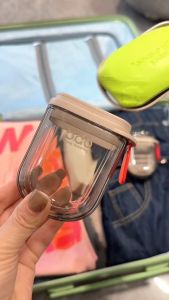 Portable Plastic Soap Case for Travel Container Dish Tray Travel Soap Dish with Drain Portable Soap Holder with Cover