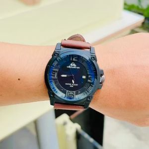 Jam Tangan Sport Pria Kasual Strap Kulit Trendy 2025