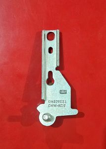 ENGSEL PINTU BAWAH KULKAS POLYTRON ORIGINAL.