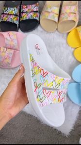 Sandal Wanita: Pilihan Terbaik untuk Kegiatan Sehari-hari