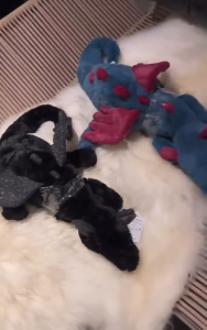 ฉี่ ตุ๊กตามังกรบิน80เซนติเมตรที่มีปีกบินไดโนเสาร์ของเล่นตุ๊กตานุ่มบินมังกรตุ๊กตา/หน้า ผ้าฝ้ายตุ๊กตาสัตว์ตุ๊กตาตกแต่งบ้าน