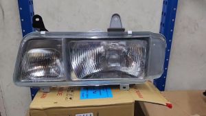 J111S04 HEAD LAMP ISUZU FTR33 FVR 96YR GIGA  LAMPU BESAR LORRY TRUCK AKSESORI