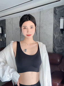 [SG STOCK] Push up Bra Tops for Women Wireless Seamless Non removable Pad Plus Size 1 Piece Vest