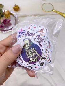 50pcs Halloween Skull Phrases Aesthetic Graffiti Stickers Luggage Skateboard Laptop Guitar Sticker Decoration Decals