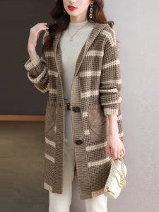 เสื้อคาร์ดิแกนถักลายทางสำหรับผู้หญิง ทรงหลวม แขนยาว ปกติ ฤดูใบไม้ร่วง ฤดูหนาว เสื้อคลุมกันหนาวแบบมีฮู้ด แฟชั่นเสื้อคลุมกันหนาว