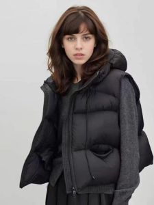 New 2025 Womens Lightweight Loose Fit Short Puffer Vest Cotton down Jacket with Hood Fashionable Casual Style Zipper Closure