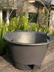 Thickened Old-Fashioned Cast Iron Stove Pig Iron Durable Roasting Stove Outdoor Picnic Stove Charcoal Small Charcoal Stove Tea-Boiling Stove